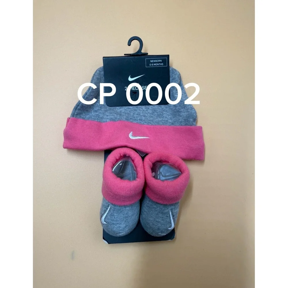 Nike Baby 2-Piece Beanie and Booties Set Newborn 0-6M Pink Grey Cotton
